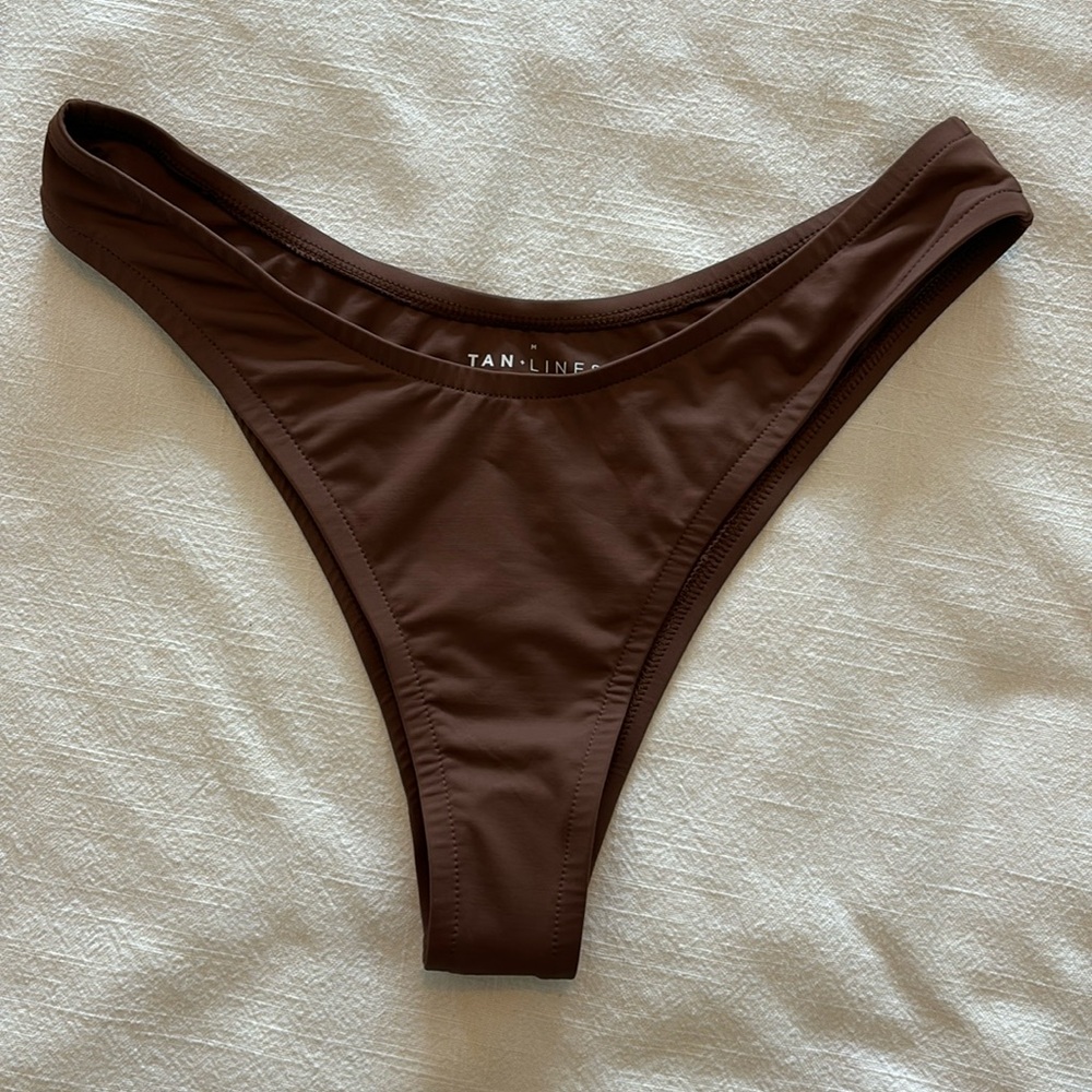 NWOT Sivan Ayla Tan Lines